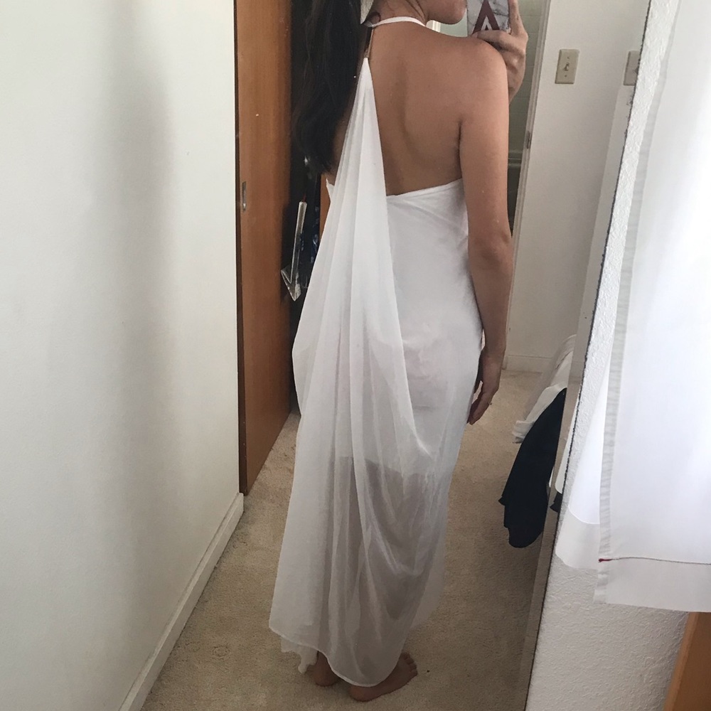 White maxi dress